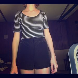 Blue and white striped 3/4 sleeve crop top